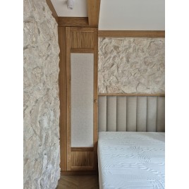 Kamień dekoracyjny Bokara Rock Face - aranżacja garderoby i sypialni
