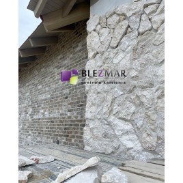 Nowoczesna elewacja z kamienia naturalnego Bokara Rock Face – jasny dom w stylu rezydencji