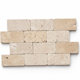 Naturalny trawertyn Classic Mix szlifowany – zestaw cegiełek kamiennych prezentujący różnorodność odcieni beżu i kremu