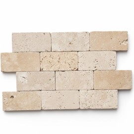 Naturalny trawertyn Classic Mix szlifowany – zestaw cegiełek kamiennych prezentujący różnorodność odcieni beżu i kremu